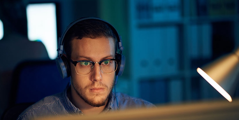 Should you become a web hosting reseller?